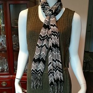 Chevron pattern Scarf